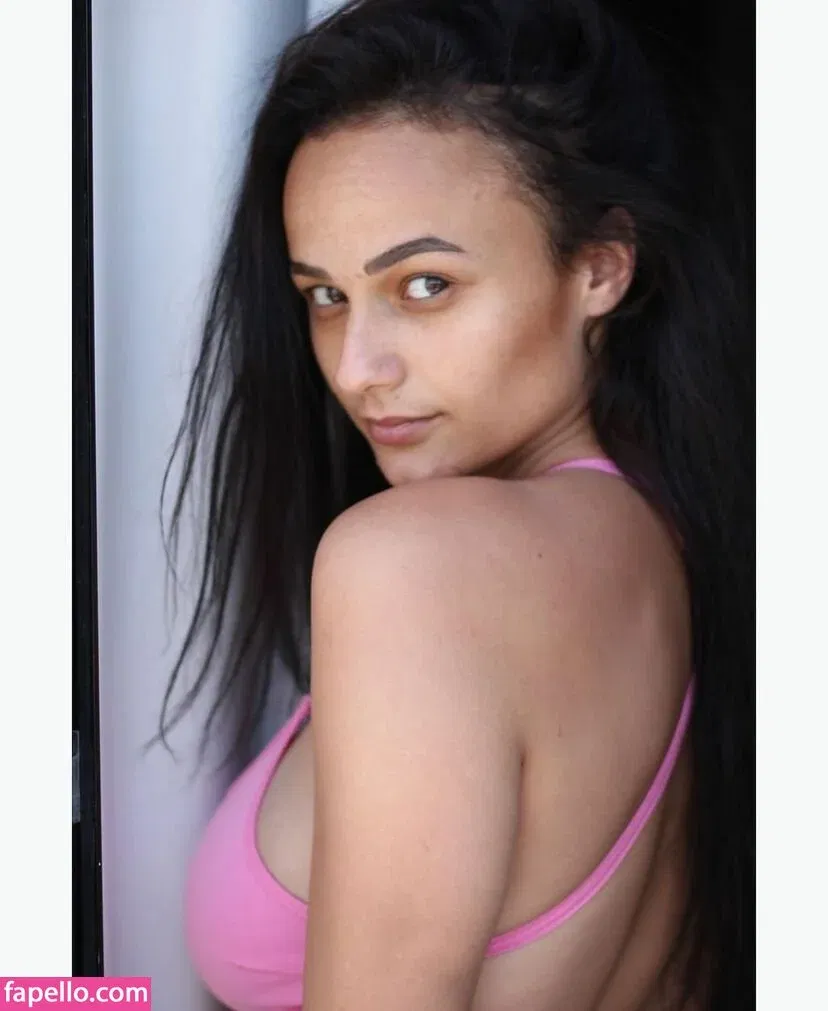 Elinor Ifrah Onlyfans Photo Gallery 