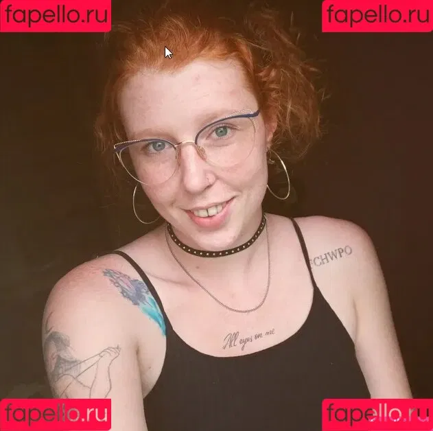 redheadlaura Onlyfans Photo Gallery 