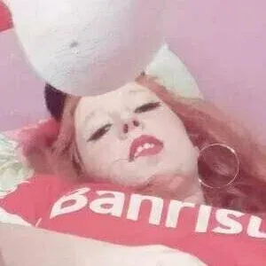 redheadlaura Onlyfans Photo Gallery 