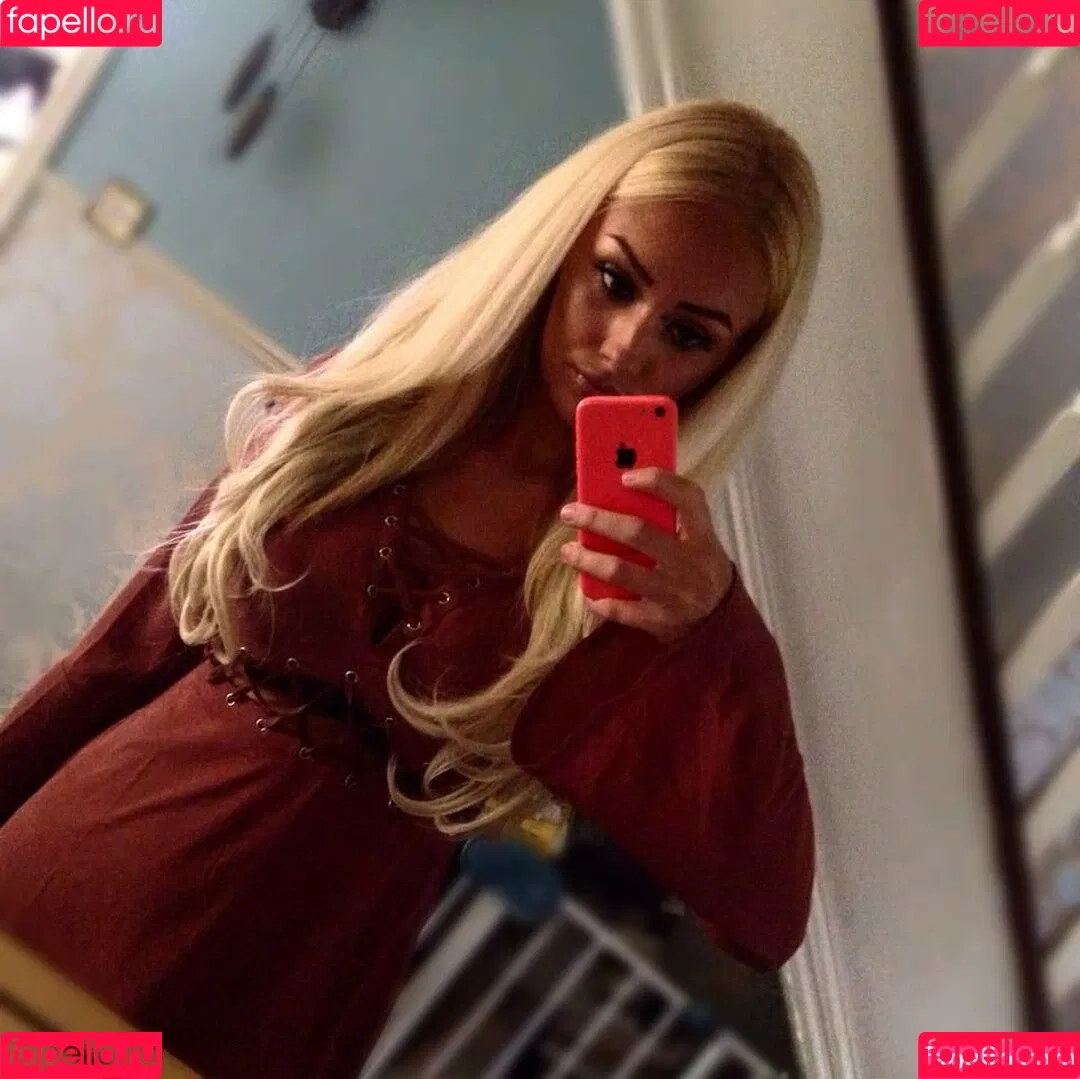 Milly Watts Onlyfans Photo Gallery 