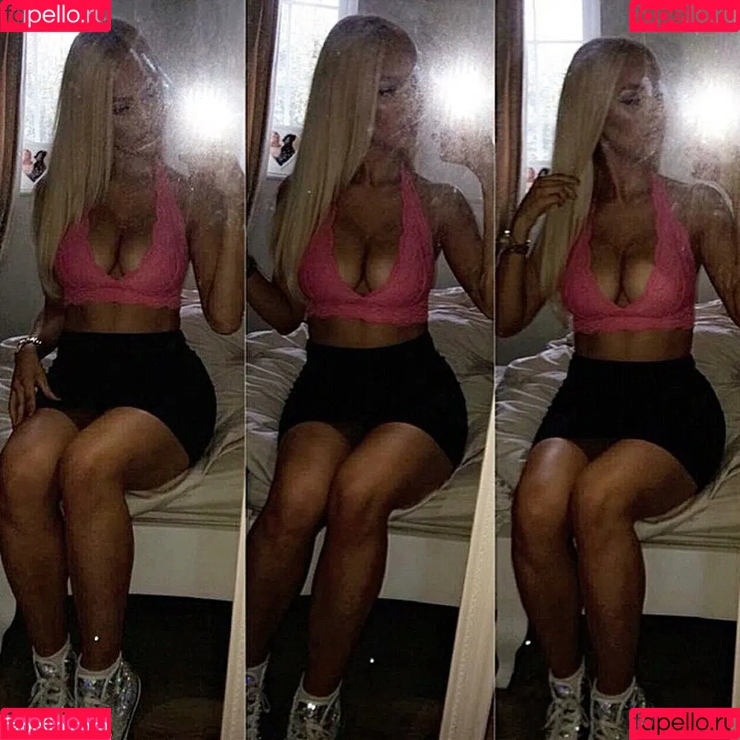 Milly Watts Onlyfans Photo Gallery 