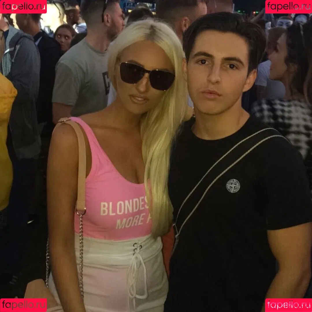Milly Watts Onlyfans Photo Gallery 