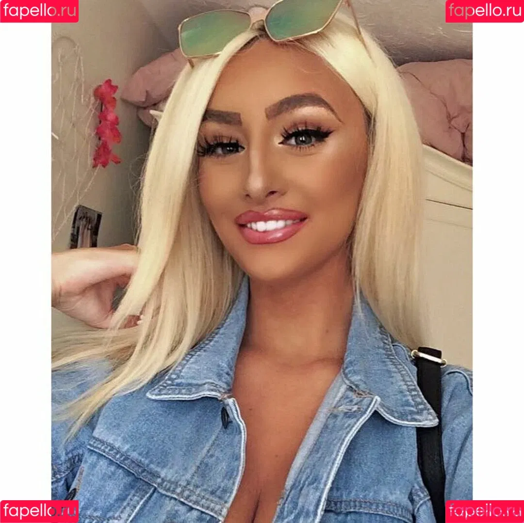 Milly Watts Onlyfans Photo Gallery 