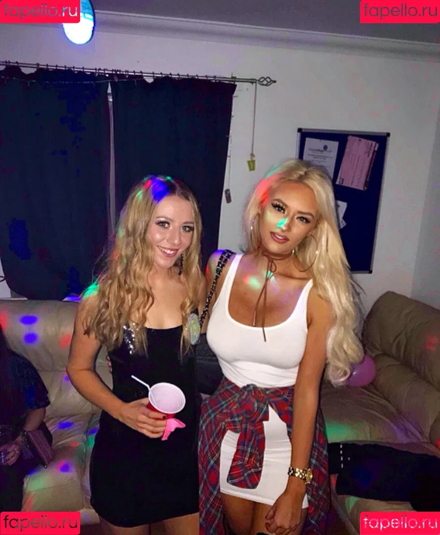 Milly Watts Onlyfans Photo Gallery 