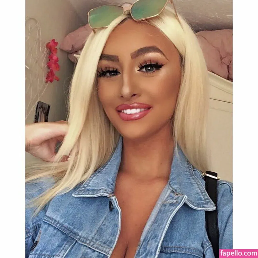 Milly Watts Onlyfans Photo Gallery 