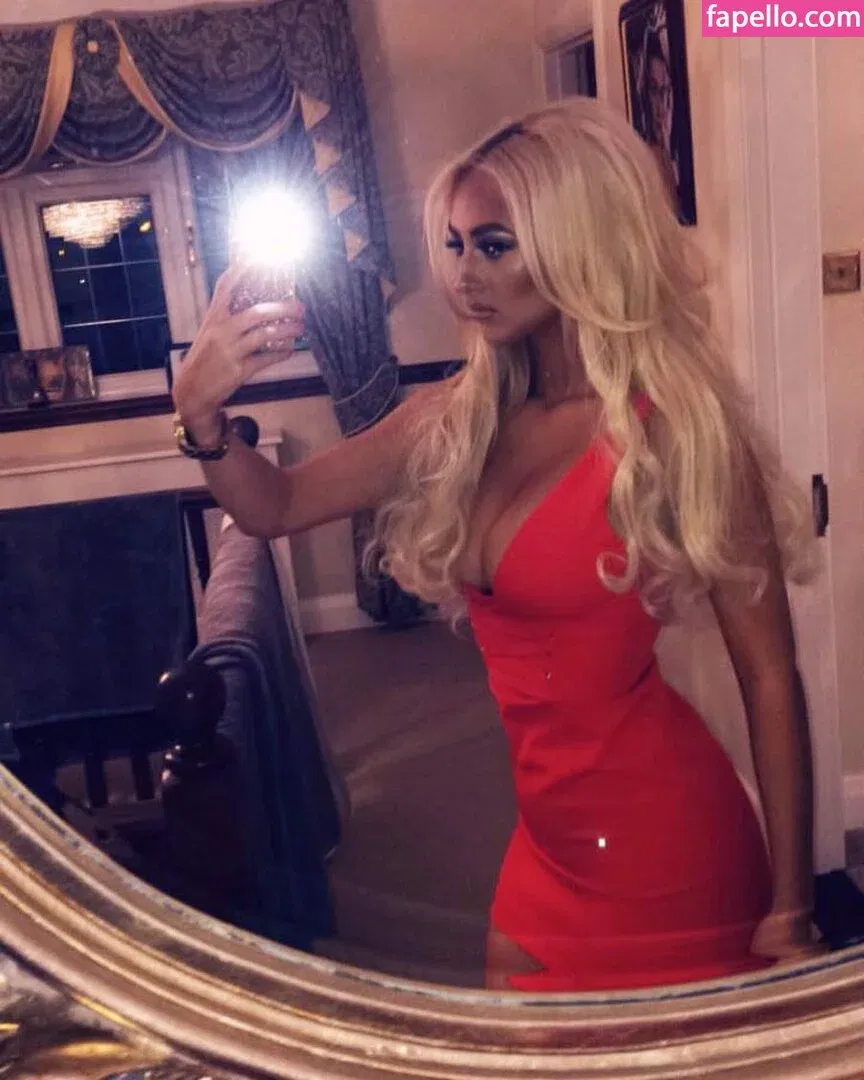 Milly Watts Onlyfans Photo Gallery 