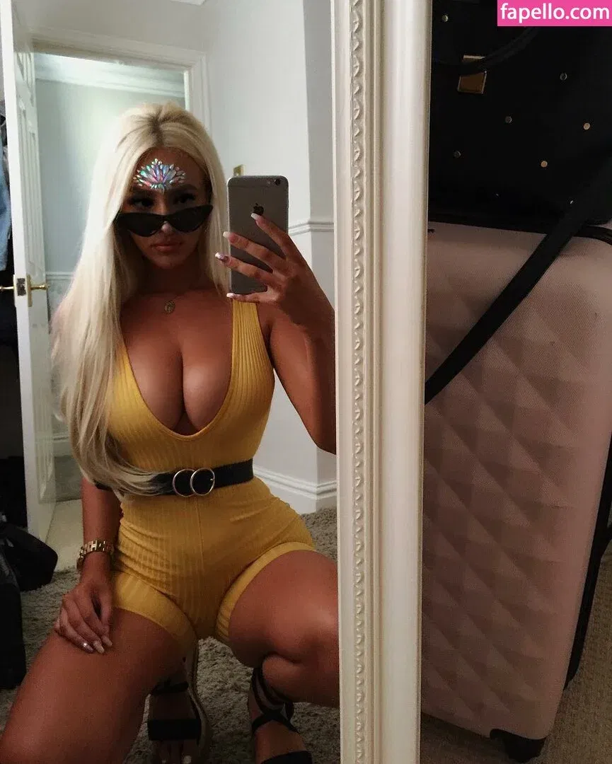Milly Watts Onlyfans Photo Gallery 