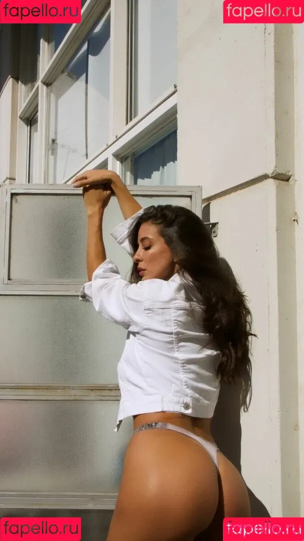 Maribel Fdez Onlyfans Photo Gallery 