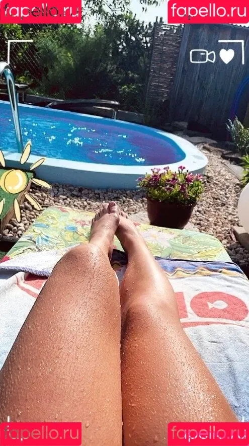 Laura-Helen Kleinert Onlyfans Photo Gallery 