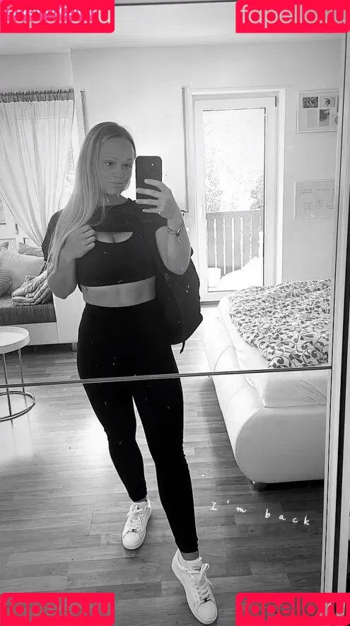 Laura-Helen Kleinert Onlyfans Photo Gallery 