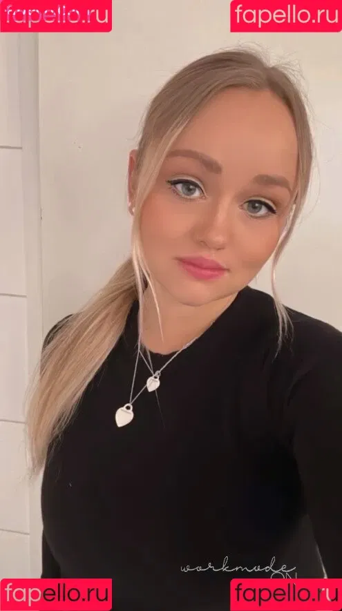 Laura-Helen Kleinert Onlyfans Photo Gallery 