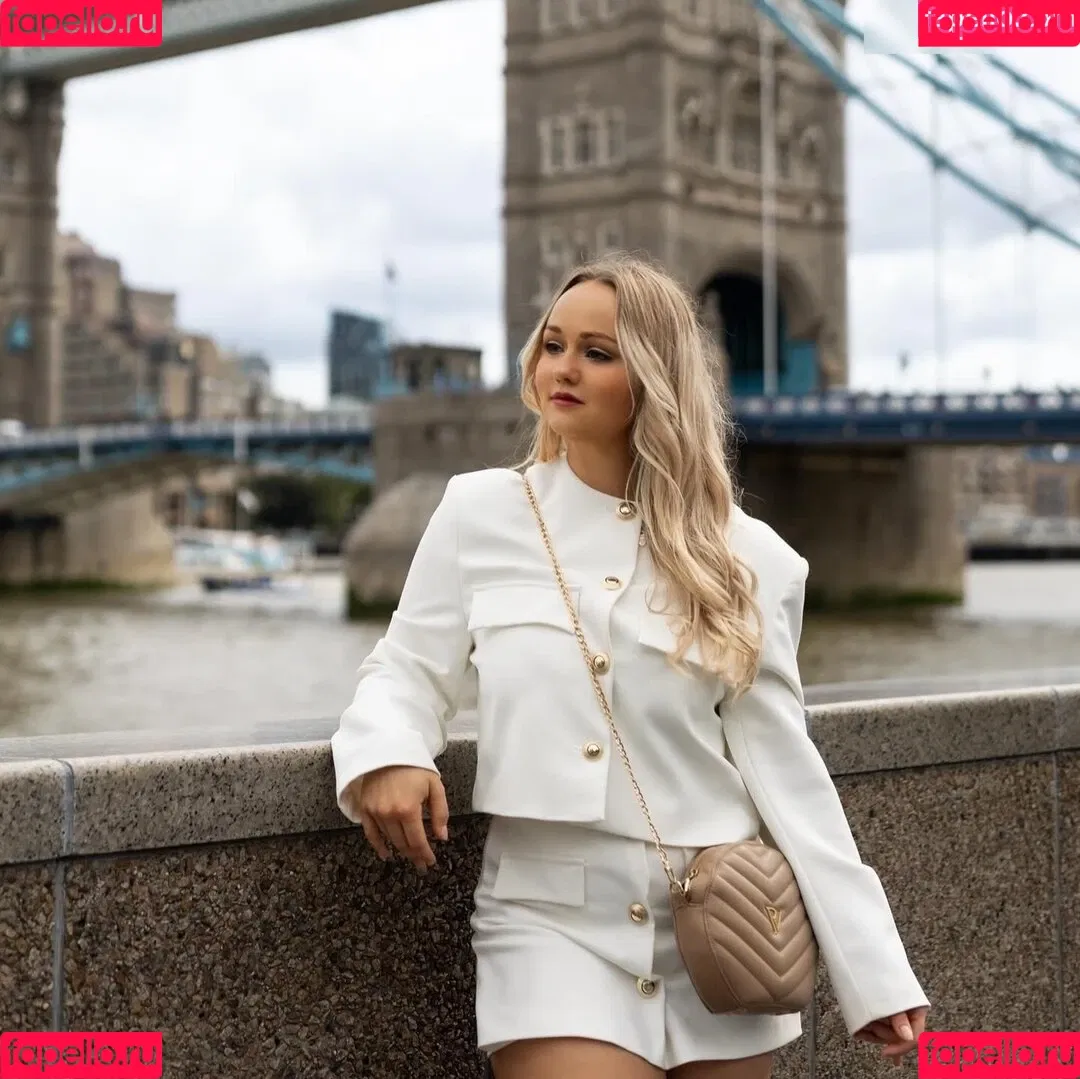 Laura-Helen Kleinert Onlyfans Photo Gallery 