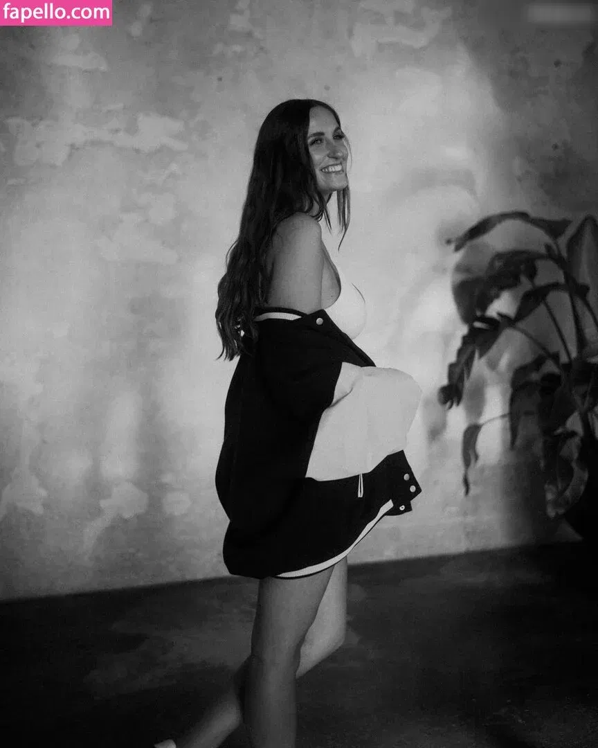 Kim Füngeling Onlyfans Photo Gallery 