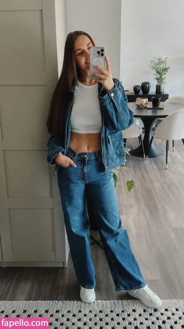 Kim Füngeling Onlyfans Photo Gallery 