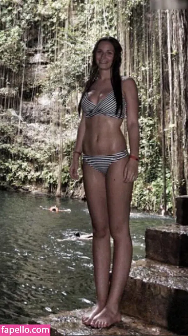 Kim Füngeling Onlyfans Photo Gallery 