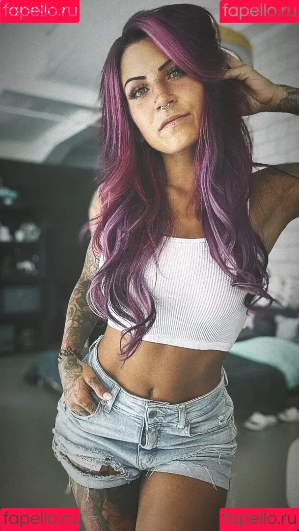 Nancy Mietzi Onlyfans Photo Gallery 