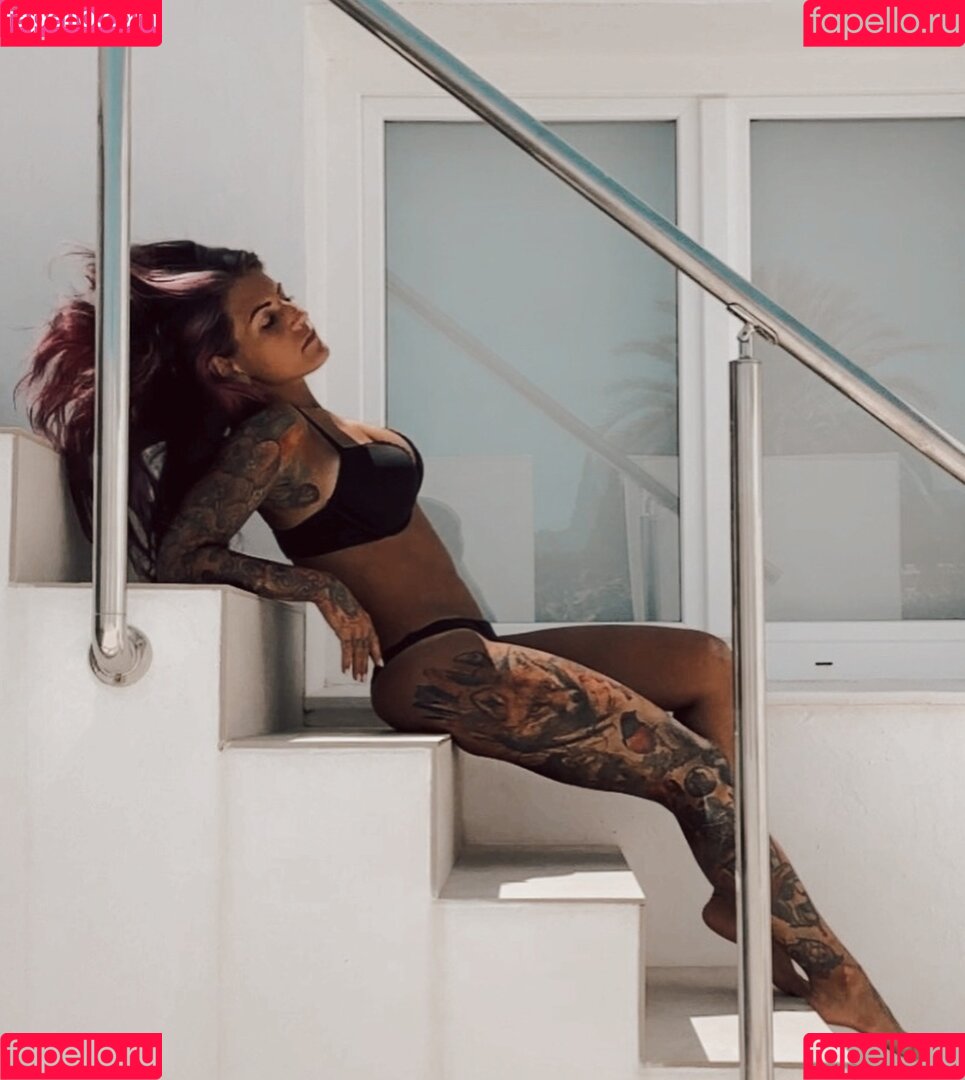 Nancy Mietzi Onlyfans Photo Gallery 