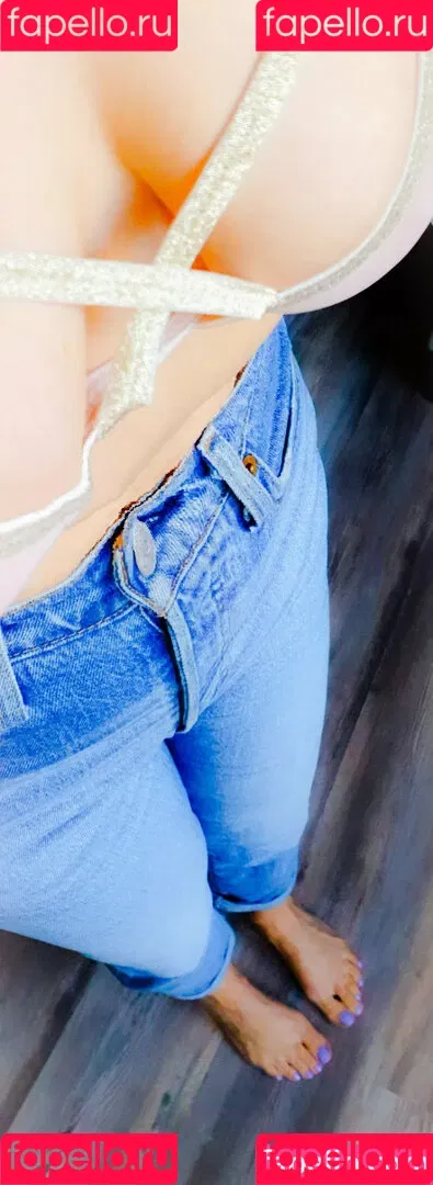 sofiastoes Onlyfans Photo Gallery 