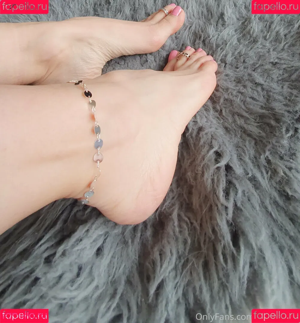sofiastoes Onlyfans Photo Gallery 