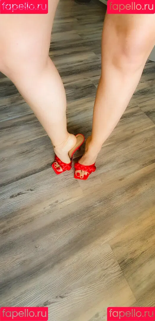sofiastoes Onlyfans Photo Gallery 