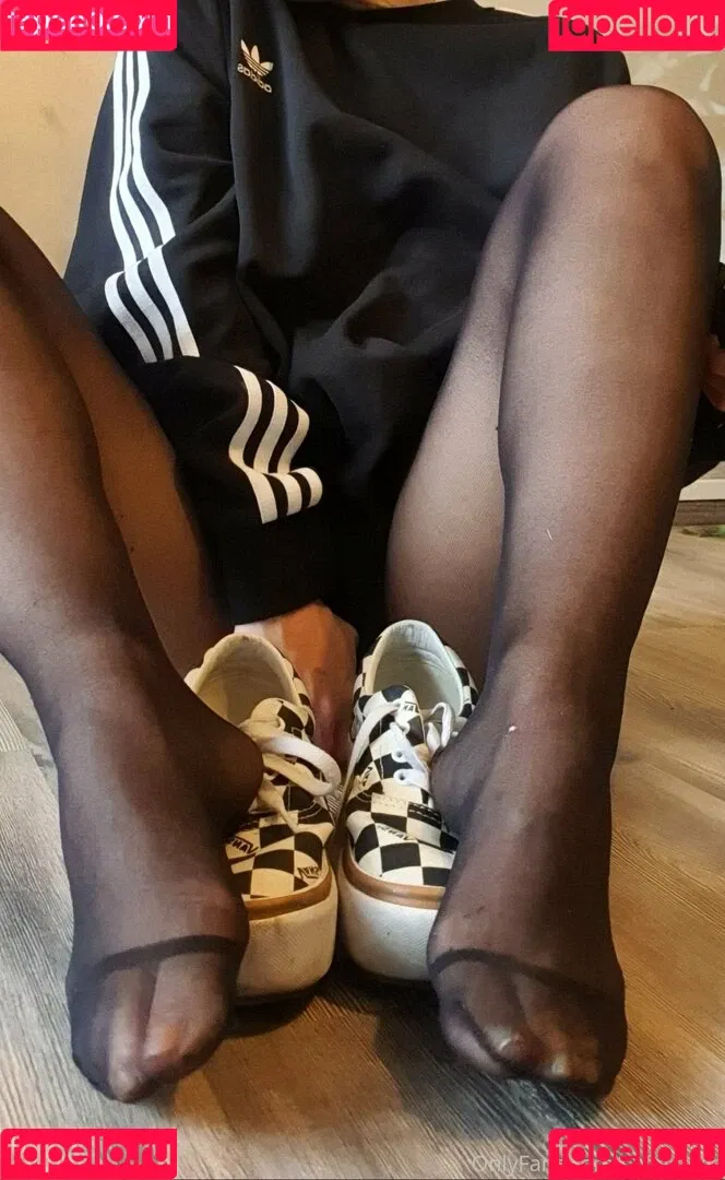 sofiastoes Onlyfans Photo Gallery 