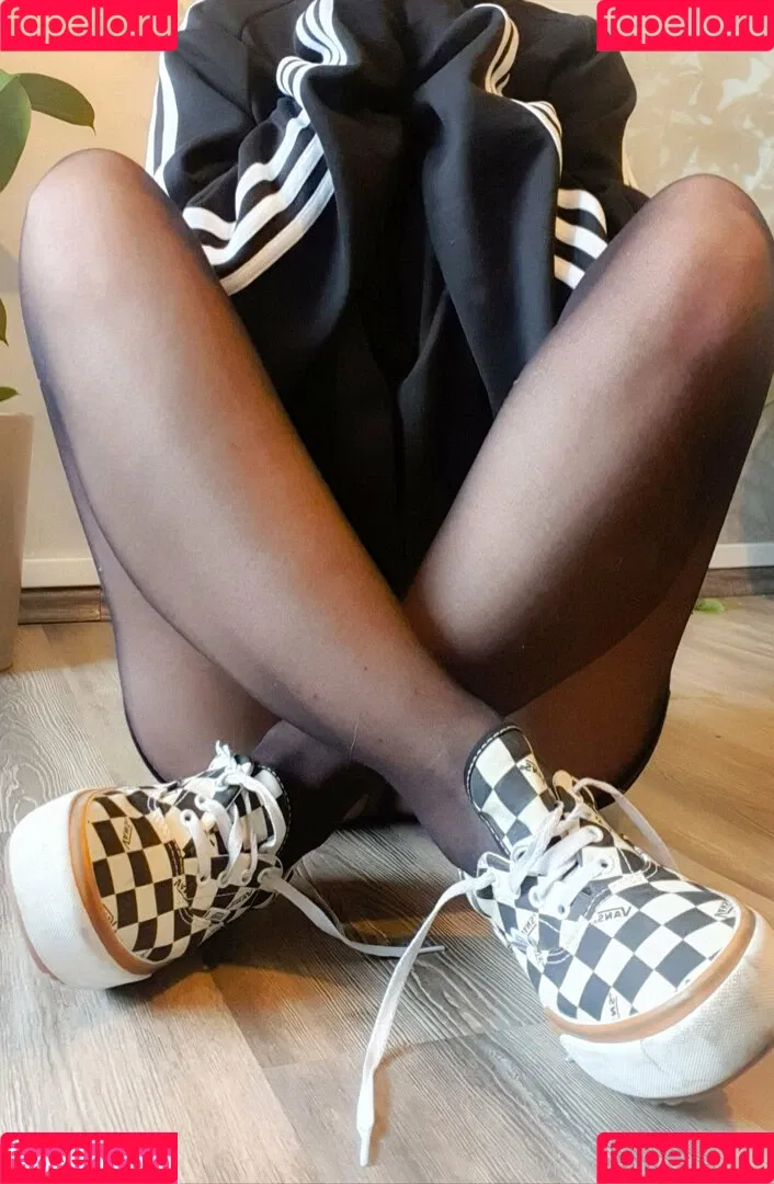 sofiastoes Onlyfans Photo Gallery 