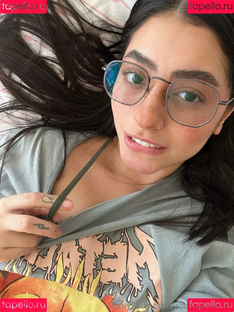 zoelushmodel Onlyfans Photo Gallery 