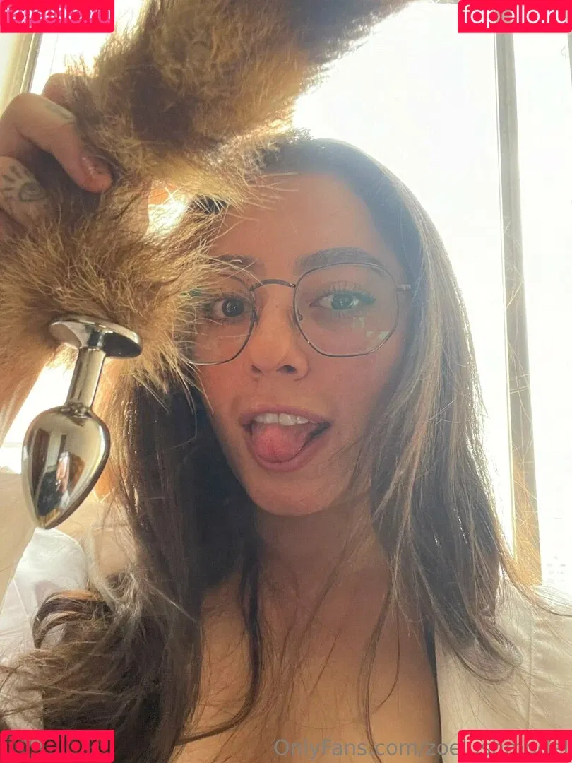 zoelushmodel Onlyfans Photo Gallery 
