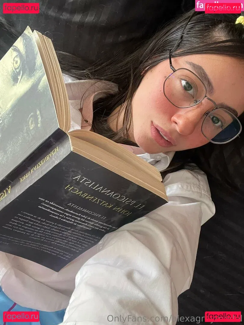 zoelushmodel Onlyfans Photo Gallery 