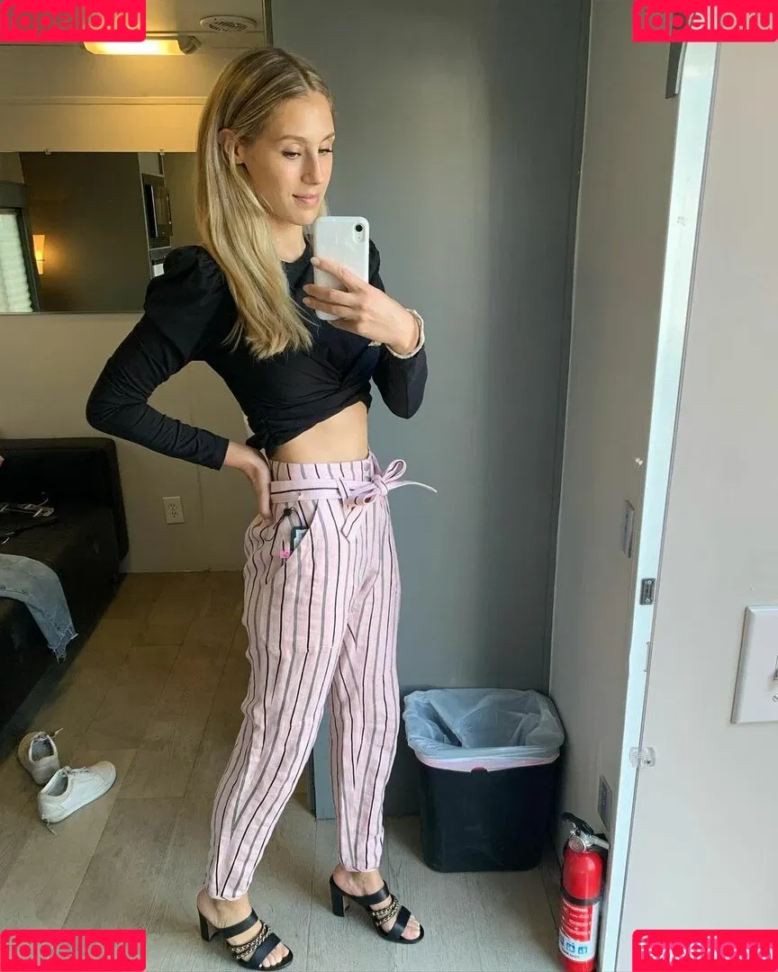 Lisa Gilroy Onlyfans Photo Gallery 