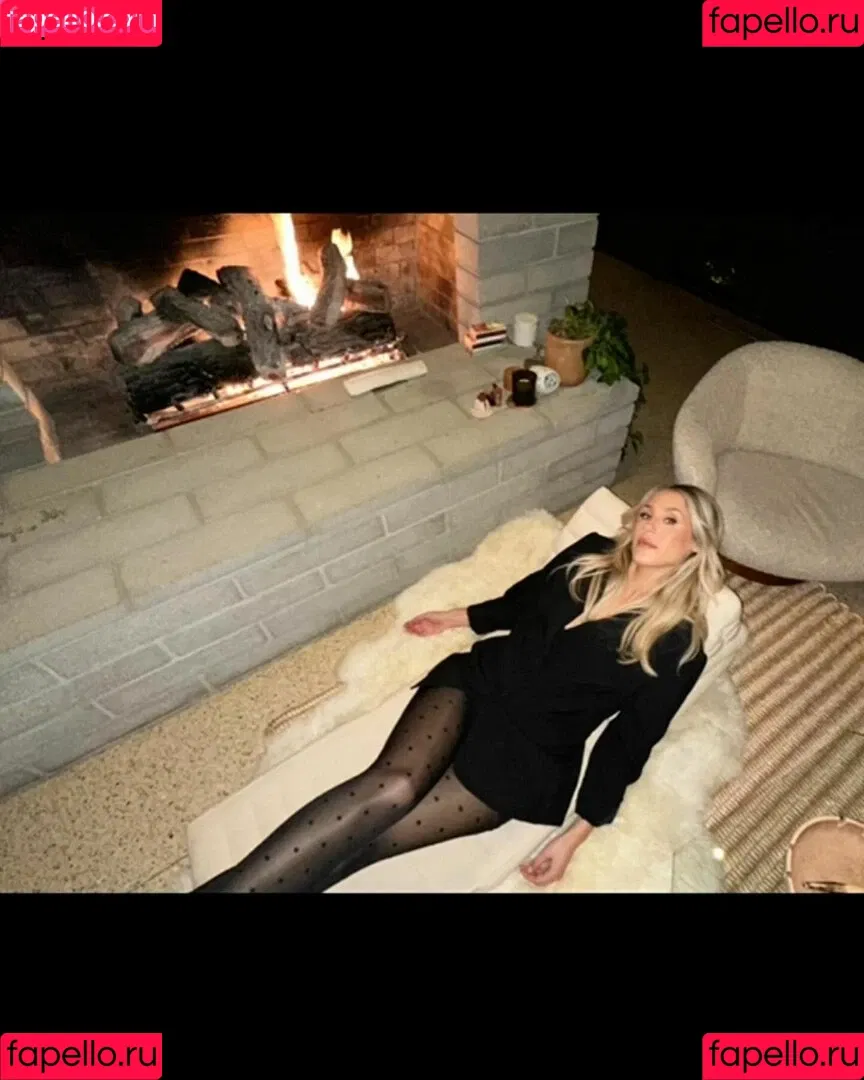 Lisa Gilroy Onlyfans Photo Gallery 