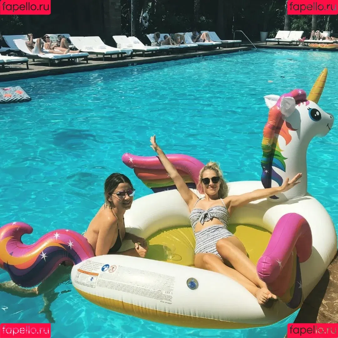 Lisa Gilroy Onlyfans Photo Gallery 