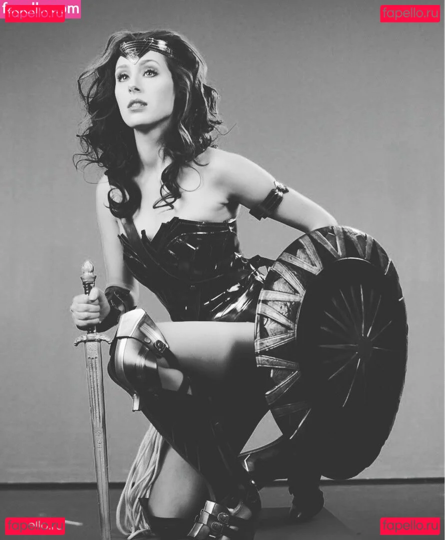 Lisa Gilroy Onlyfans Photo Gallery 