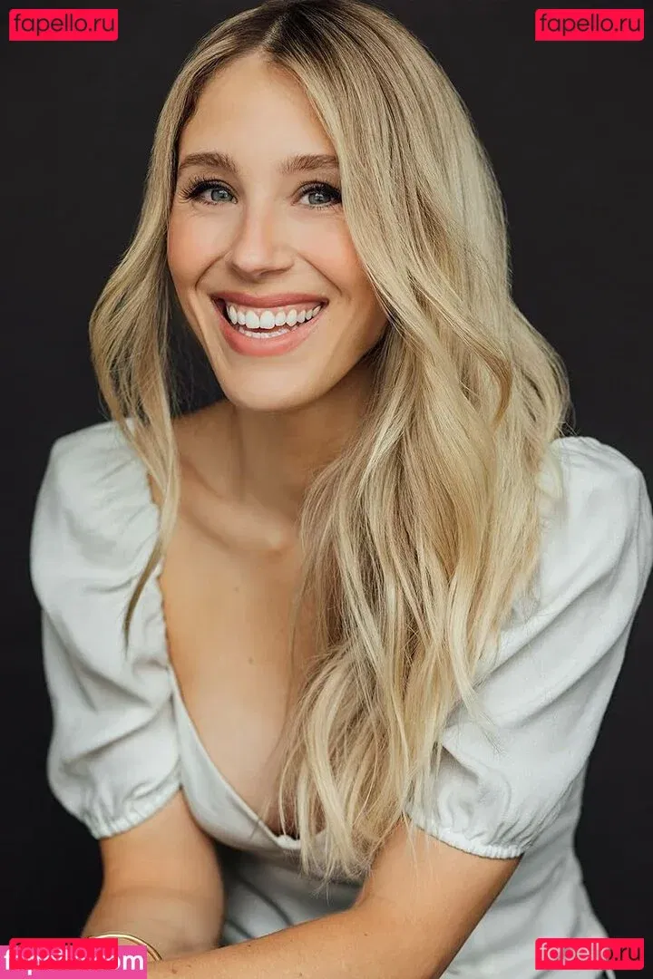 Lisa Gilroy Onlyfans Photo Gallery 