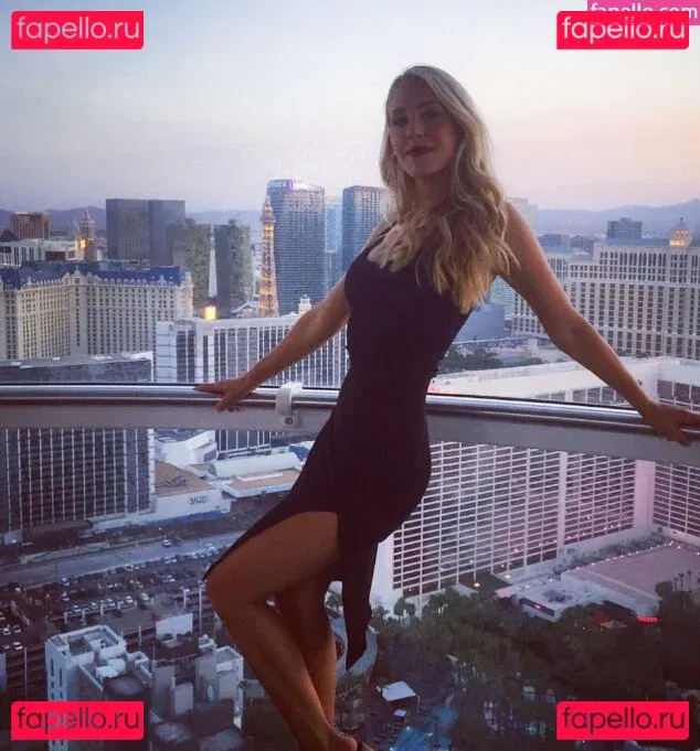 Lisa Gilroy Onlyfans Photo Gallery 