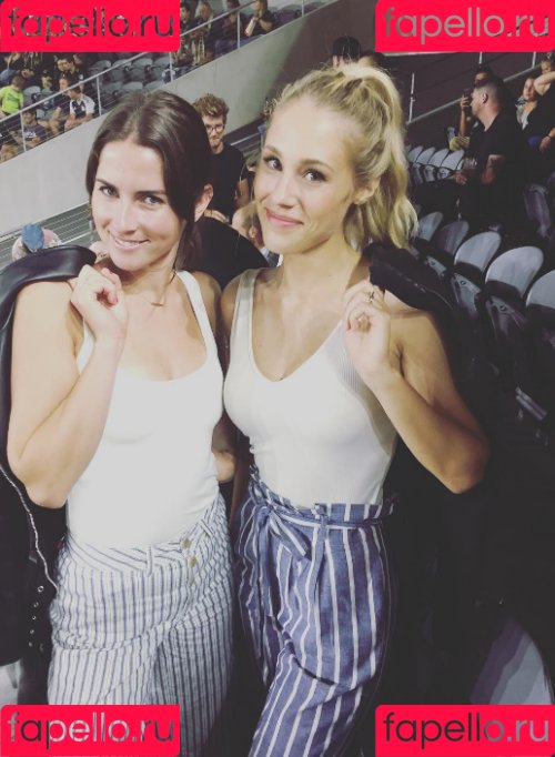 Lisa Gilroy Onlyfans Photo Gallery 