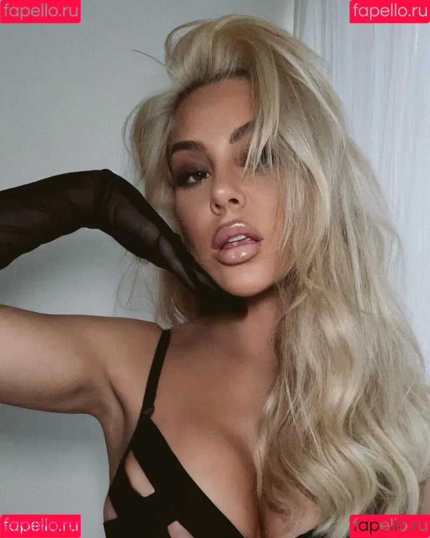 Samantha Abdul Onlyfans Photo Gallery 