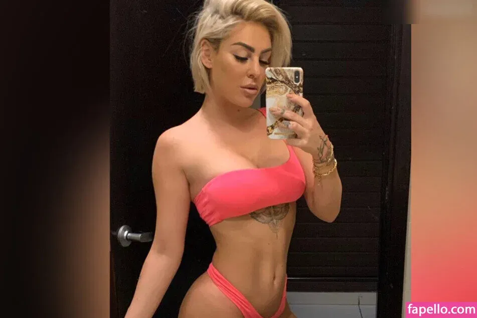 Samantha Abdul Onlyfans Photo Gallery 