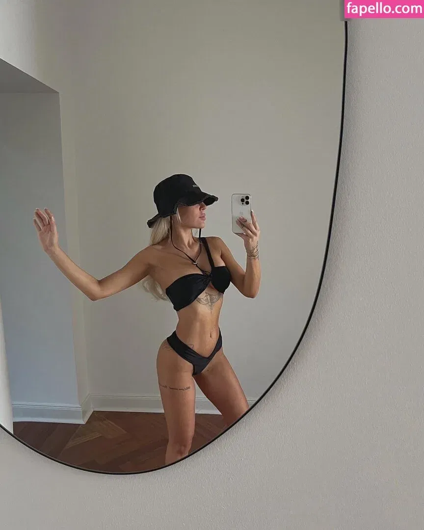 Samantha Abdul Onlyfans Photo Gallery 