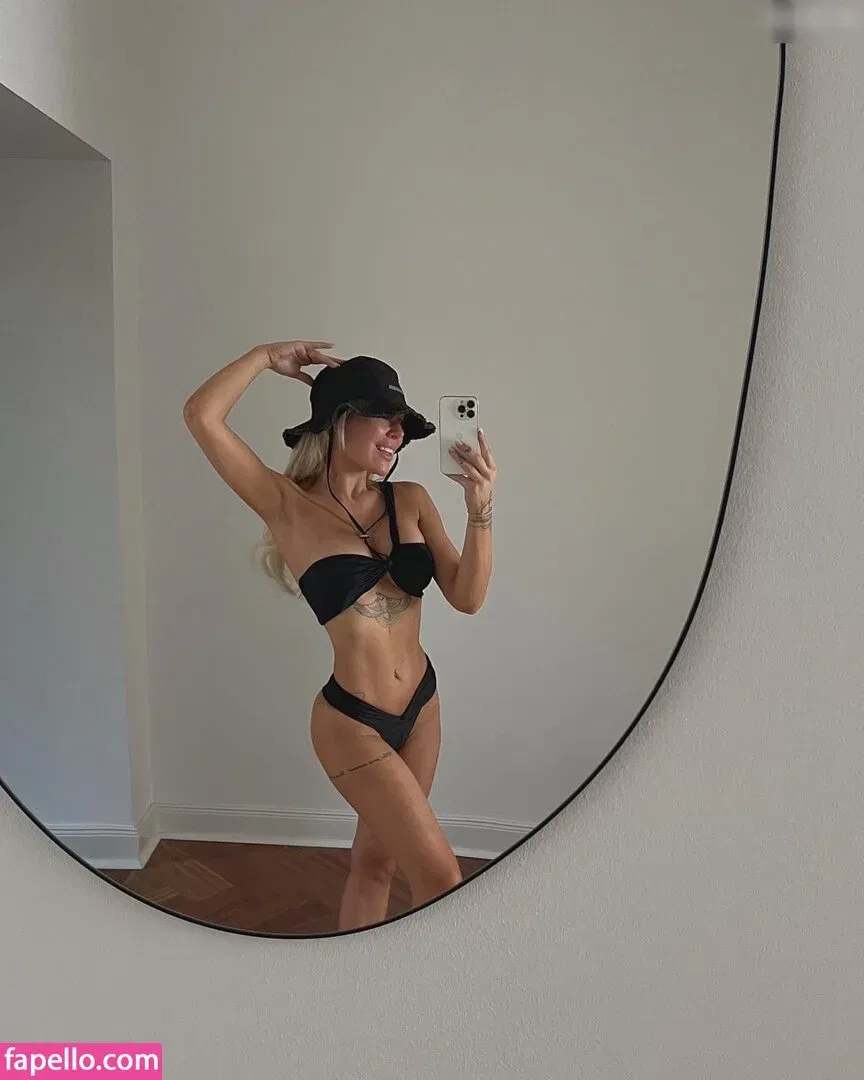 Samantha Abdul Onlyfans Photo Gallery 