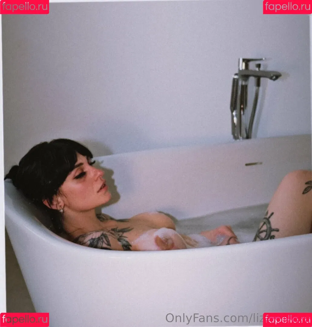 Lizyrubinspicy Onlyfans Photo Gallery 