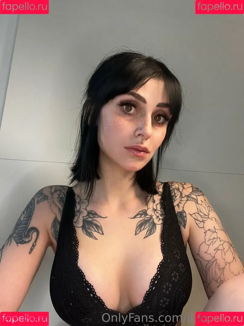Lizyrubinspicy Onlyfans Photo Gallery 