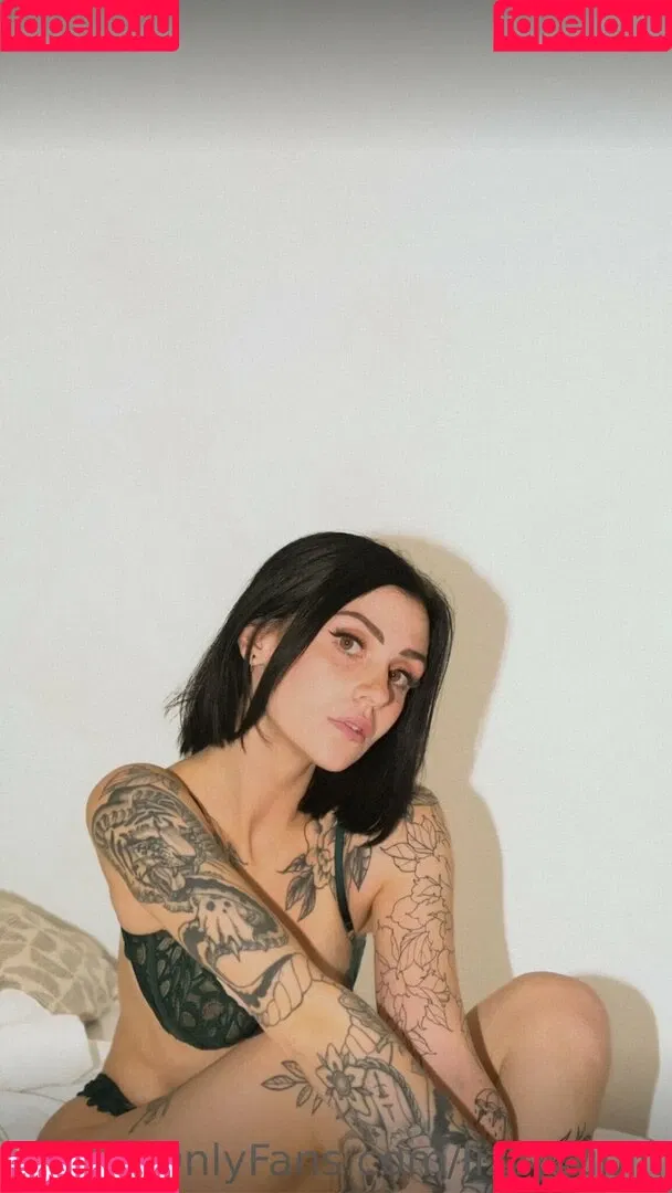 Lizyrubinspicy Onlyfans Photo Gallery 