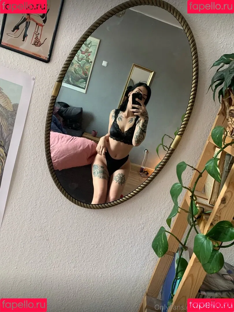 Lizyrubinspicy Onlyfans Photo Gallery 