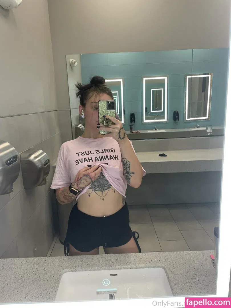 imbxbyxo Onlyfans Photo Gallery 