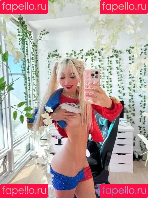 WaifuMiia Onlyfans Photo Gallery 