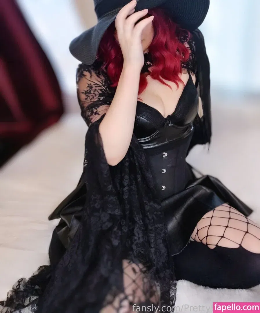 PrettyBadThings Onlyfans Photo Gallery 