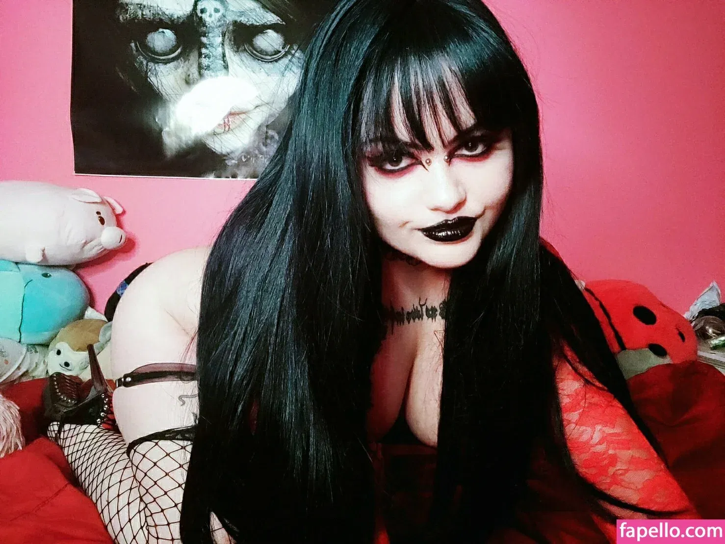 Girlbossnian Onlyfans Photo Gallery 