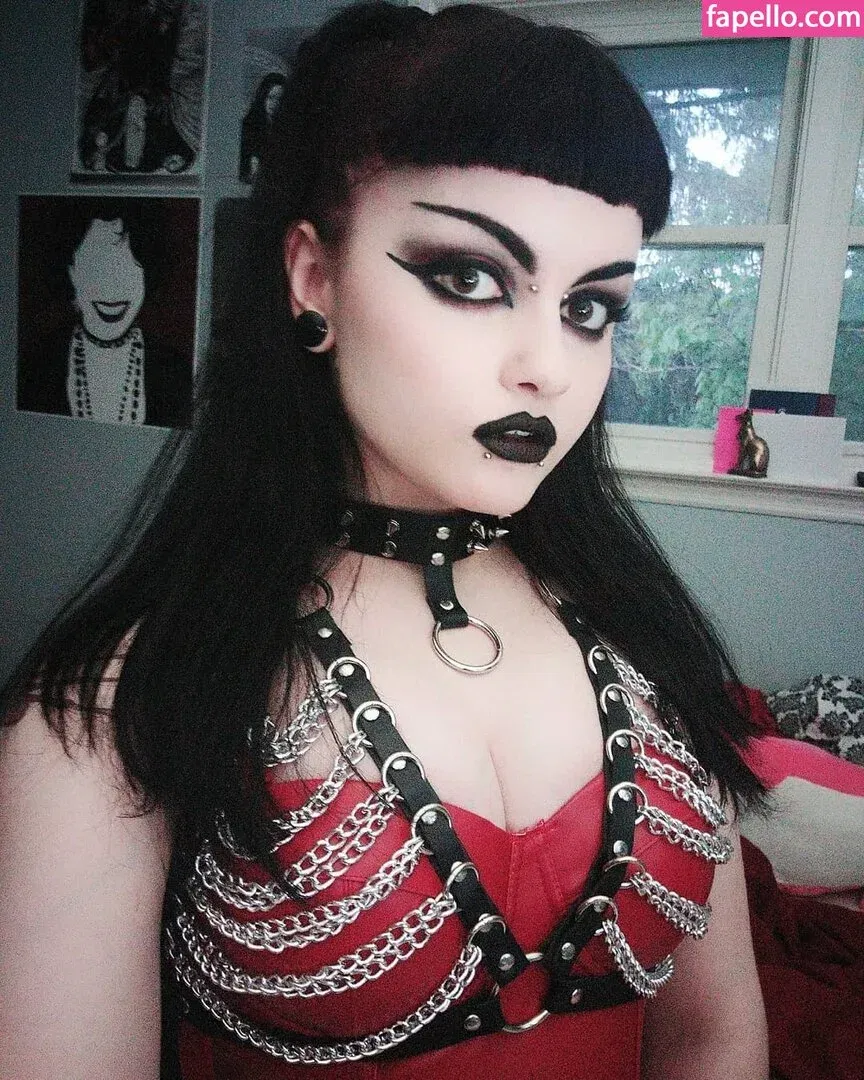 Girlbossnian Onlyfans Photo Gallery 