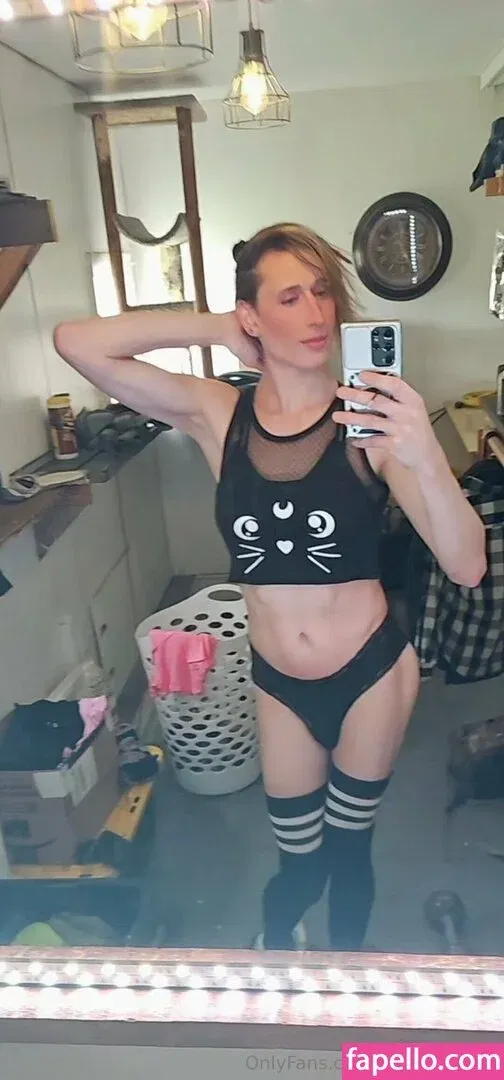 vivianxnaiviv Onlyfans Photo Gallery 